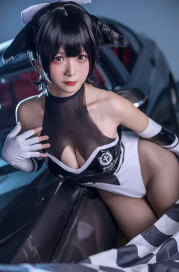 【夸克网盘】【套图】【EG66】樱落酱 - 高雄赛车 【12P-215MB】