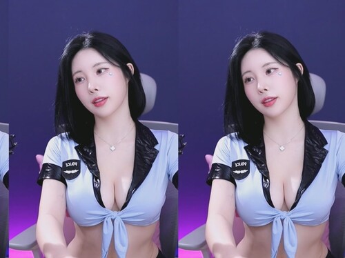 韩国巨乳女主播BJ牛奶激情抖奶热舞[1.33G/多盘]